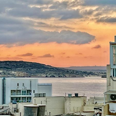 Spacious 2Br Penthouse With A Large Front-Terrace - Close To Bugibba Perched Beach San Pawl il-Baħar Zewnętrze zdjęcie